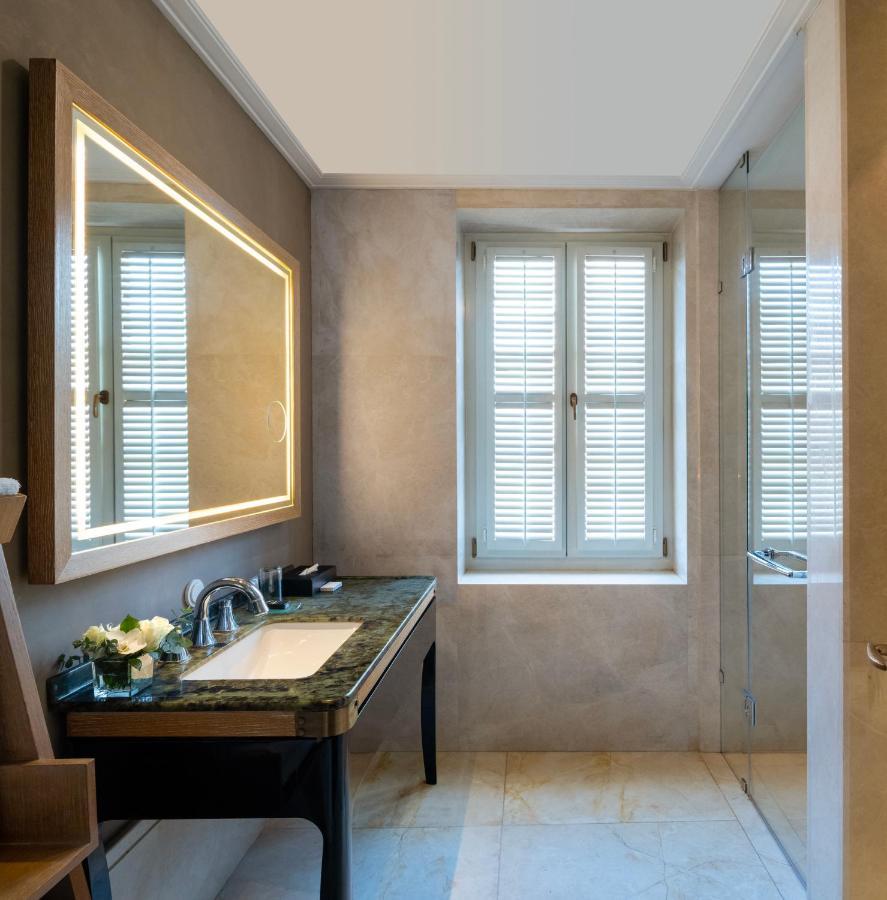 فندق 10 كاراكوي اسطنبول المظهر الخارجي الصورة Bathroom