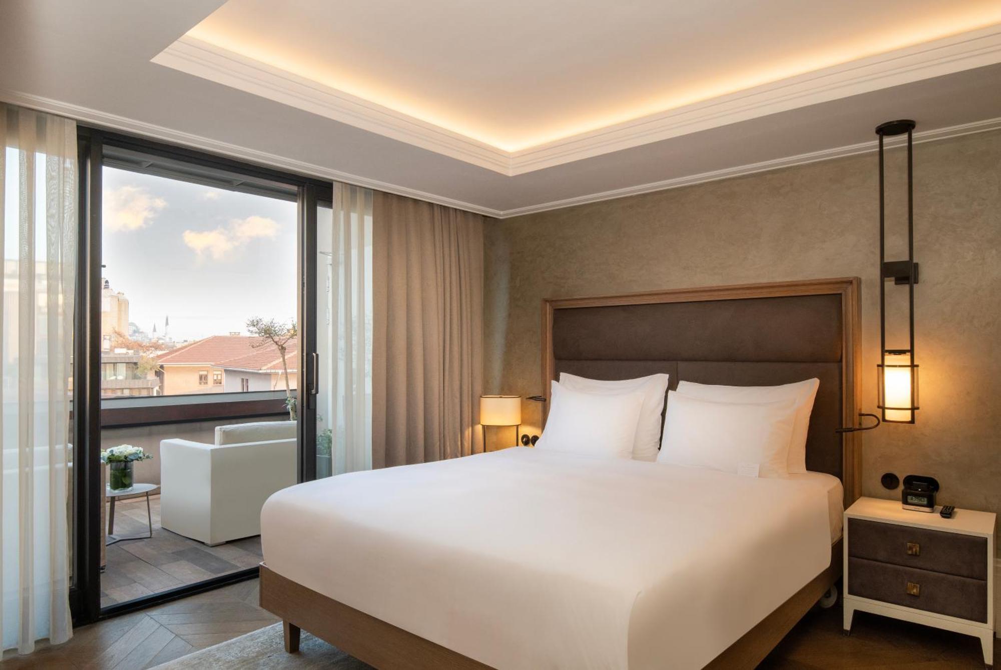 فندق 10 كاراكوي اسطنبول الغرفة الصورة Deluxe Room
