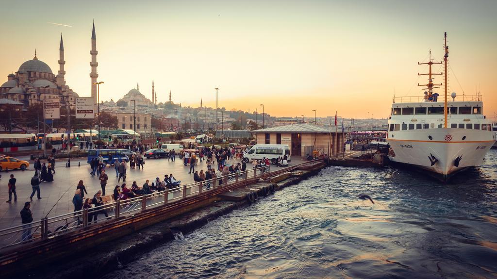 فندق 10 كاراكوي اسطنبول المظهر الخارجي الصورة The Golden Horn at Karaköy