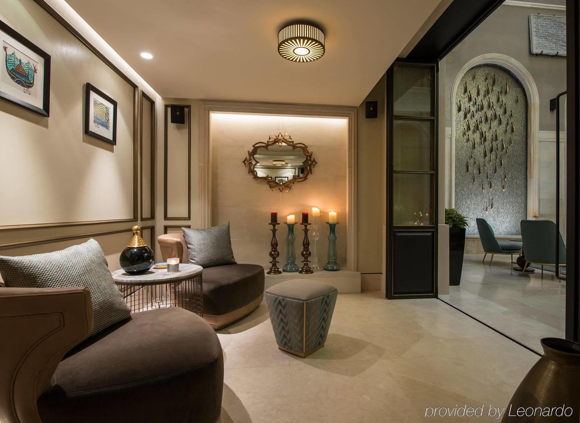 فندق 10 كاراكوي اسطنبول المظهر الخارجي الصورة The interior of the hotel