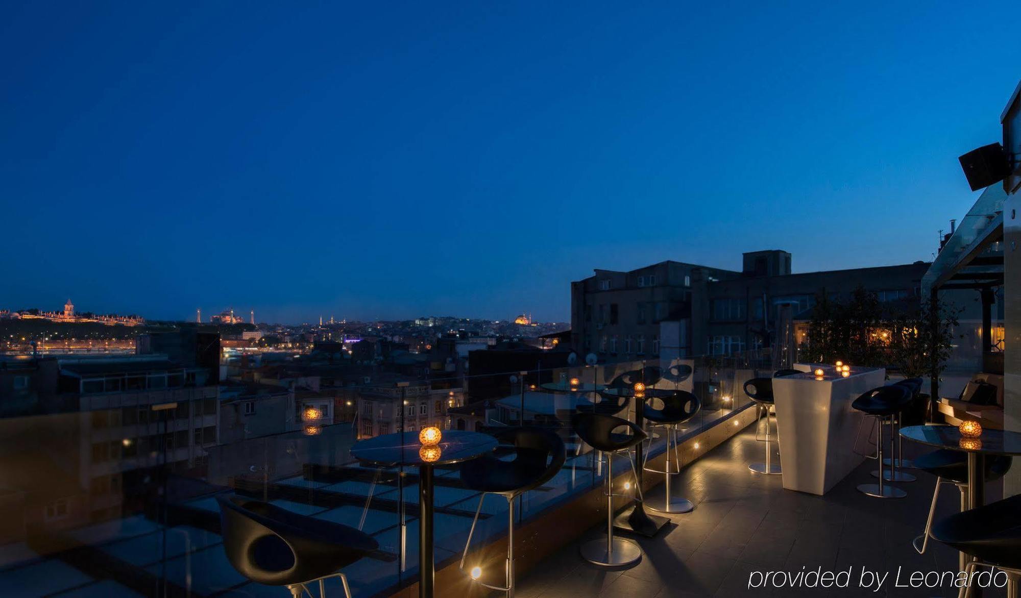 فندق 10 كاراكوي اسطنبول المظهر الخارجي الصورة View from the rooftop